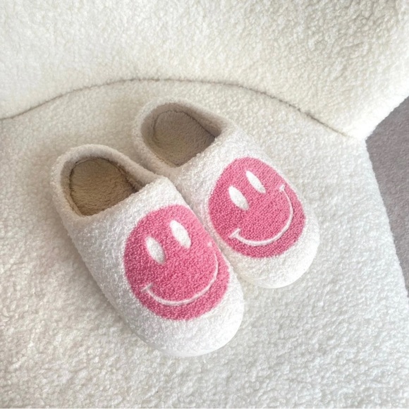 Comfy Pink Smiley Face Slippers - Picture 3 of 6